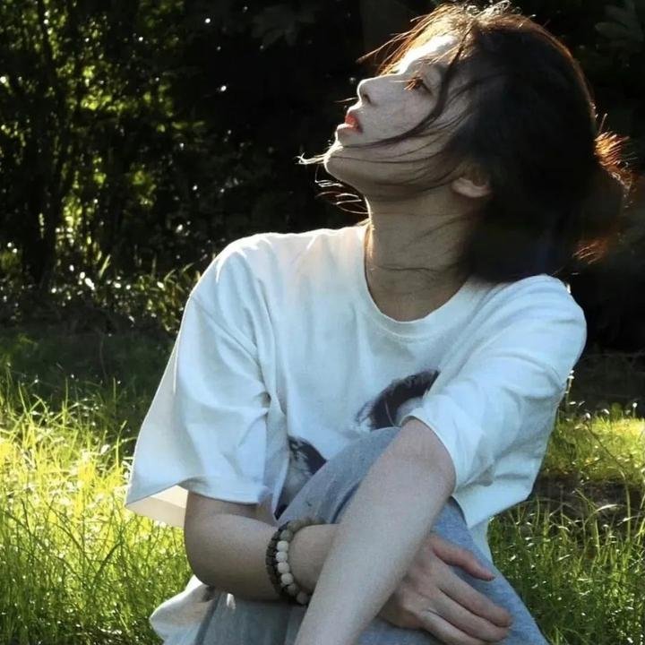 穿越橄榄树林